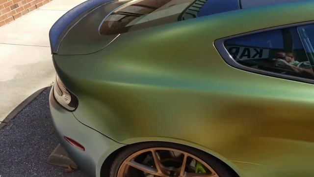 Aston Martin Avery Fresh Spring Satin by Vinyl Bros смотреть онлайн