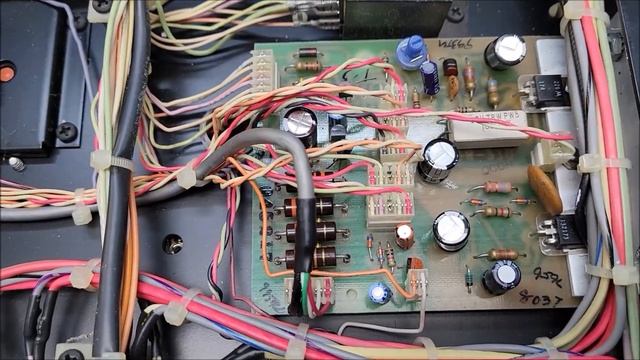 McIntosh MAC4100 Goes into protect at low volume смотреть онлайн