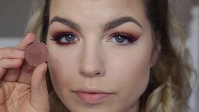 Pop of Colour Eyeliner | Makeup Tutorial смотреть онлайн