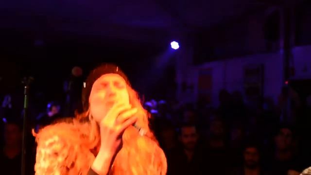 Marina Maximilian Karni & LayerZ - Tango смотреть онлайн