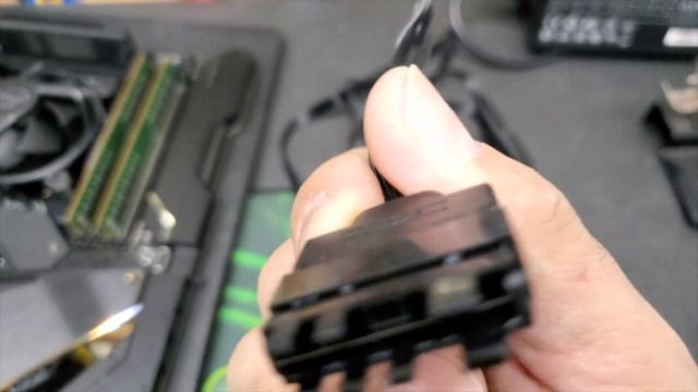 PLACA MAE MAIS TOP Z590 AORUS EXTREME смотреть онлайн