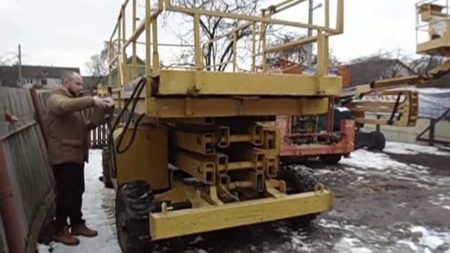 1999 Haulotte 12 SDX Ножничный подъемник смотреть онлайн