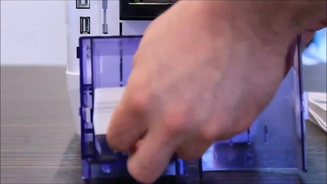 How to Load Cards Into Your NUVIA Printer - Pointman Technologies Inc. смотреть онлайн
