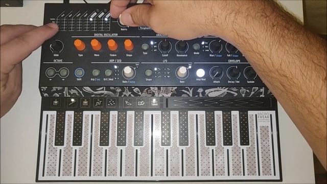 Arturia MicroFreak Tutorial: Dive into The Matrix смотреть онлайн