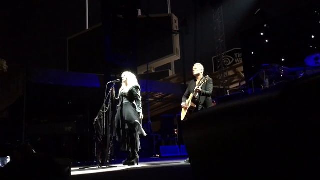 Fleetwood Mac - 4 snippet compilation - Dodger Stadium - 7/28/16 смотреть онлайн