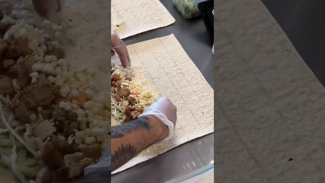 Горячая шаурма на гриле