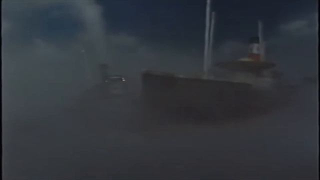 TUGS: S1 E9 - Ghosts (HD Widescreen) смотреть онлайн