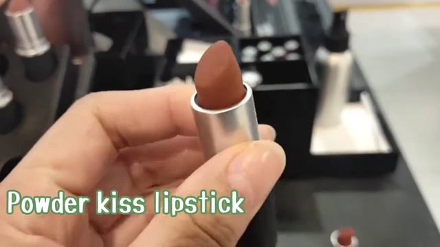 #maccosmetics#powerglass#powderkiss|POWER GLASS PLUMPING LIPGLOSS|POWDER KISS|MAC COSMETICS смотреть онлайн