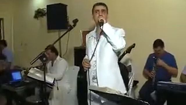 2 Eldar Mardaxayev 05 09 2008 Gulunun ad gunu Israel Kristal restarani.mp4 смотреть онлайн