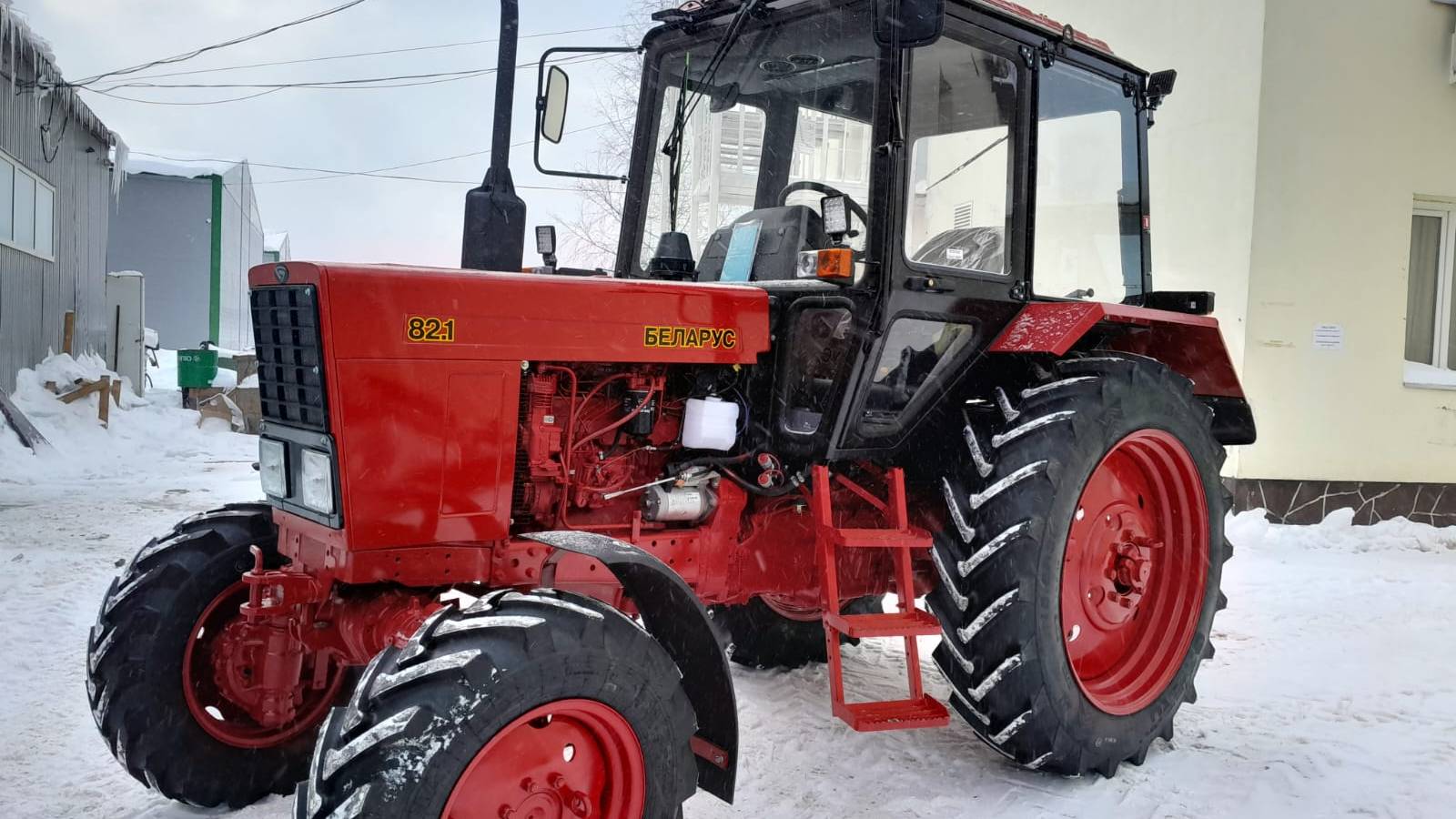 Видео обзор нового трактора МТЗ-82.1 (ЧЛМЗ)