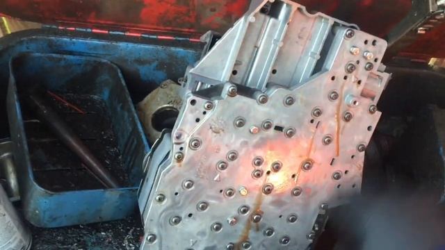 Dodge Dakota Valve body replaced P0700, P0750 смотреть онлайн