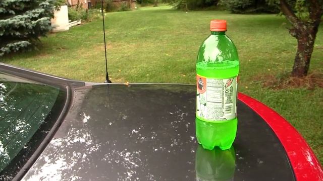 2 Kicker CVR's in a 2004 Dodge Intrepid смотреть онлайн