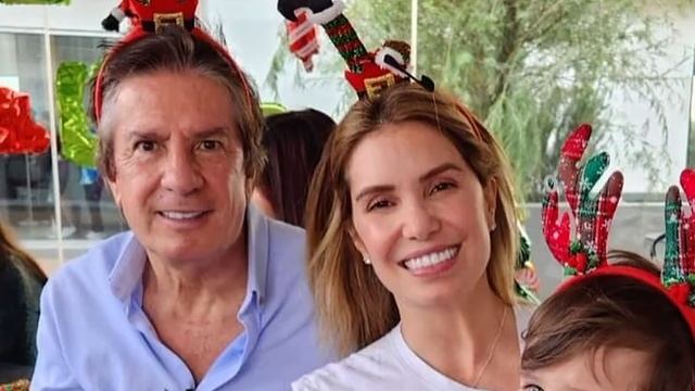 Vibras navideñas con Andrea Escalona y su hijo Emilio Estrada 🪅🎄🎅 смотреть онлайн