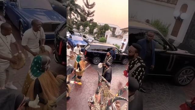 Emoney Celebrates his Birthday смотреть онлайн