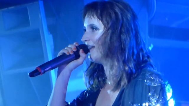 Maija Vilkkumaa - Bonnie & Clyde @Aja! -show 18.9.2015 смотреть онлайн
