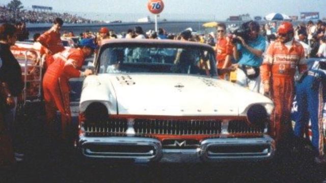 Coronavirus 500 Build Entry - Moebius, Tim Flock 1955 Chrysler 300 смотреть онлайн