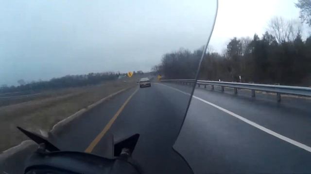 Throwing cigarette out of the window while in front of a bike is always a good idea смотреть онлайн