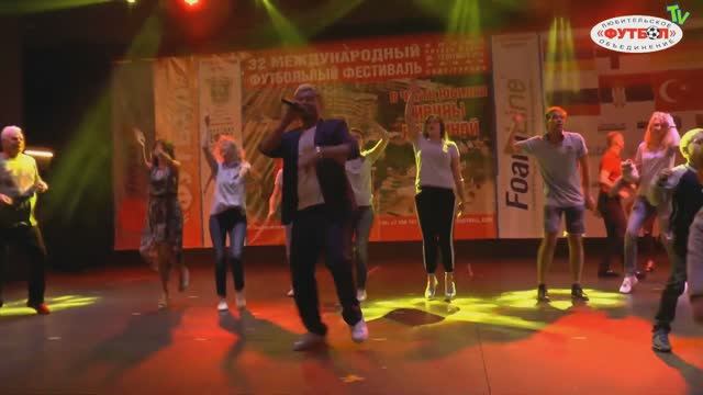 Фестивали ЛО Футбол. Концерт Владимира Лучникова на 32 Фестивале. Октябрь 2019 смотреть онлайн