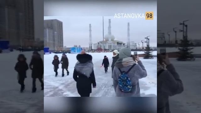 Синий экран смерти появился на стене мира в Астане смотреть онлайн