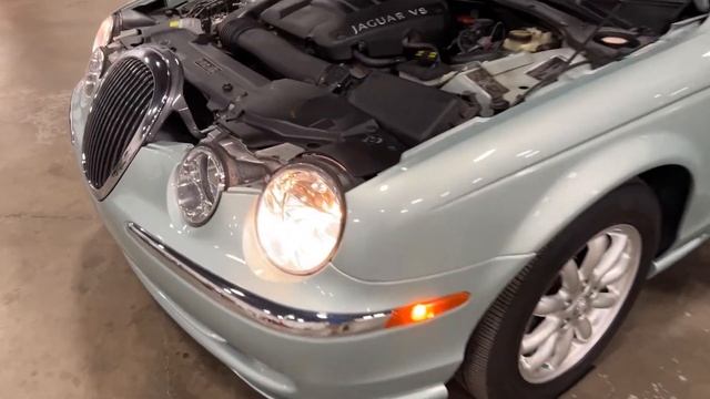 2001 Jaguar S Type Walk Around смотреть онлайн
