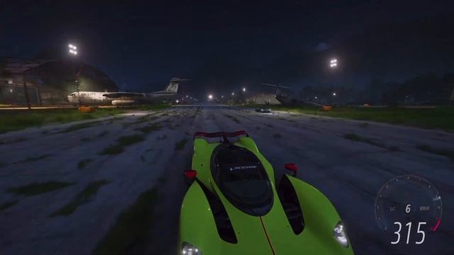 Aston Martin Valkyrie AMR Pro Vs Aston Martin Valkyrie | Forza Horizon 5