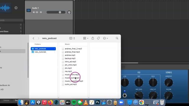 Importing recorded files into Garageband смотреть онлайн