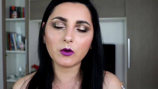 M .A. C.Heroine Lipstick - M.A.C. ShadeScents Collection смотреть онлайн