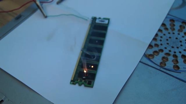 DDR1 (333) и Высокое напряжение | DDR1 (333) & High voltage смотреть онлайн