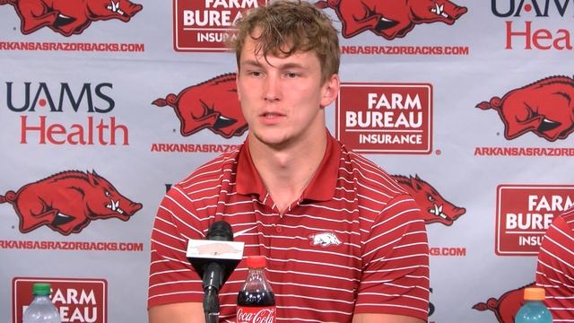 Arkansas linebackers Chris Pooh Paul & Drew Sanders talk fall camp and the upcoming season смотреть онлайн
