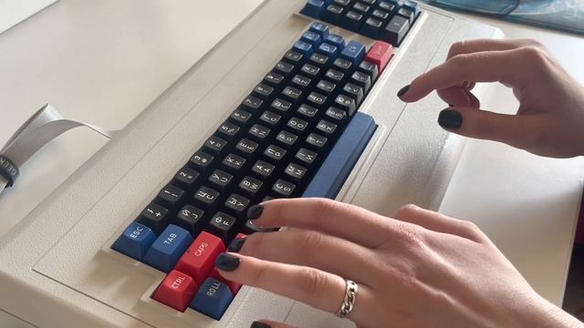 Клавиатура Zbrojovka Brno Bezkont Klavesnice 262.3  тайпингtyping.