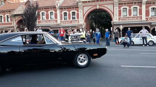 Blown Charger F&F replica insane v8 sound смотреть онлайн