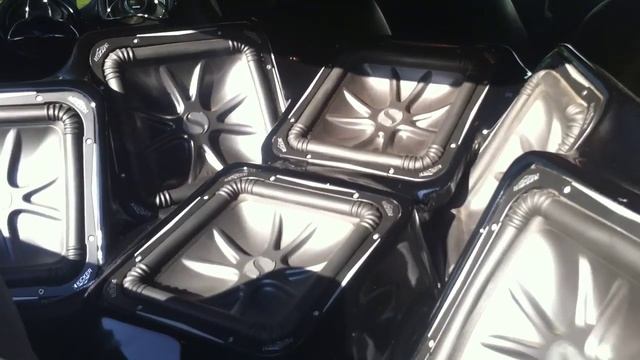 Morgan Edition Escalade 6 Kicker 12" L7 Subwoofers смотреть онлайн