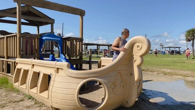 Beach Weekend With Grandparents Vlog in Rockport Texas смотреть онлайн