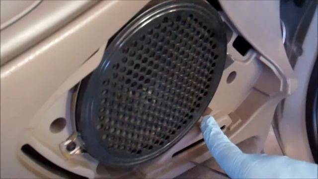 2002 Dodge Intrepid SE Driver Door Panel Removal - Part 1 of 2 смотреть онлайн