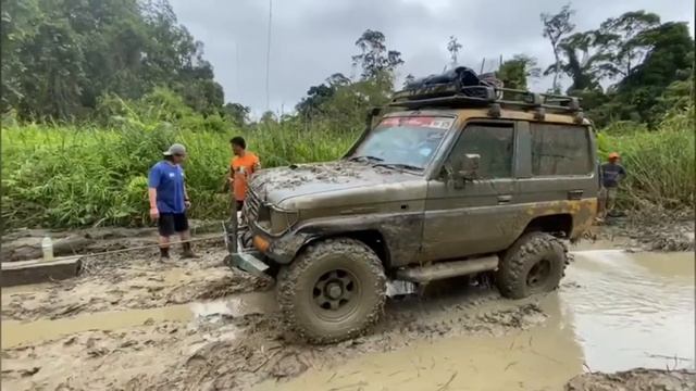 4X4 LADAN ADVENTURE RED ZONE OFF-ROAD 2020(Engine 14BT menghaik bosku)Team ombo ombo gala kg bukit смотреть онлайн