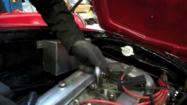 Giulietta Sprint Veloce - tuning the engine смотреть онлайн