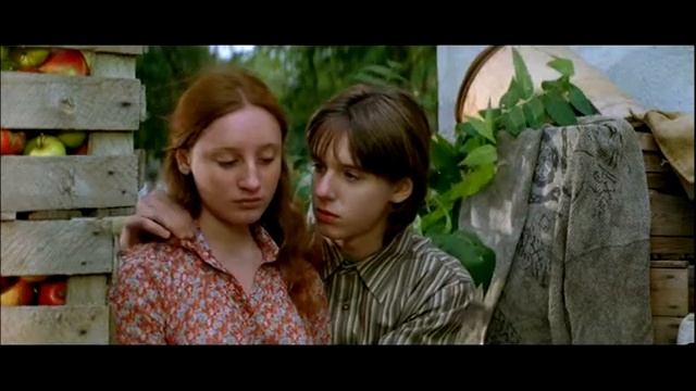 Арина Постолова, х/ф "У реки" 2007, эпизод смотреть онлайн