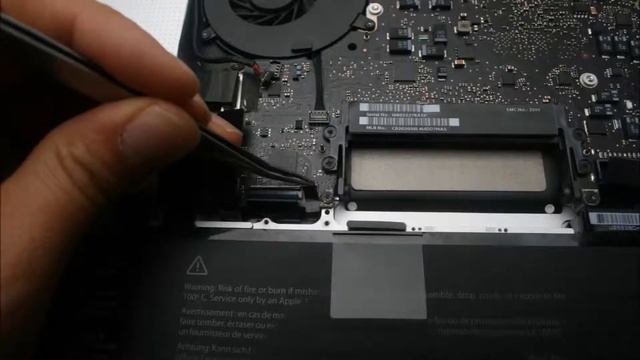 Apple Mac Pro A1278 노트북 분해(Laptop disassembly) смотреть онлайн