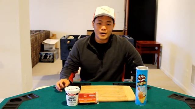 FOOD CHALLENGE - Cheddar + Sour Cream Pringles смотреть онлайн