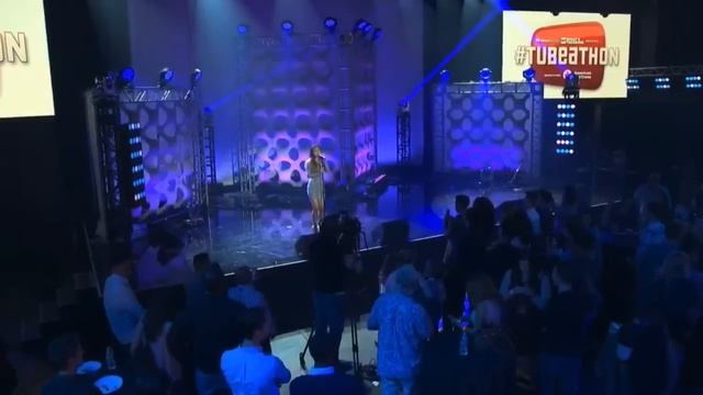 JESSICA SANCHEZ PERFORMS NEW SINGLE "CALL ME": AVAILABLE ON ITUNES смотреть онлайн