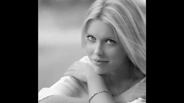 Je ne veux qu'elle смотреть онлайн