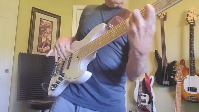 Natalie Cole...Pink Cadillac.....Bass Cover смотреть онлайн