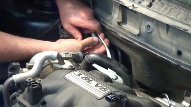 2005 T&C PCV Valve Replacement смотреть онлайн