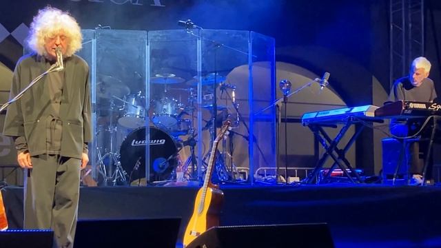 Angelo Branduardi - “Now, oh now I needs must part” - @FortediBard - Aosta 22.07.22 смотреть онлайн