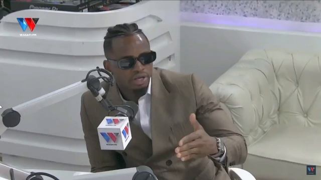 DIAMOND PLATNUMZ: INTERVIEW / YOUTUBE VIEWS 1000 UNAPATA 1000sh/ ITUNES INAPESA KULIKO YOUTUBE смотреть онлайн