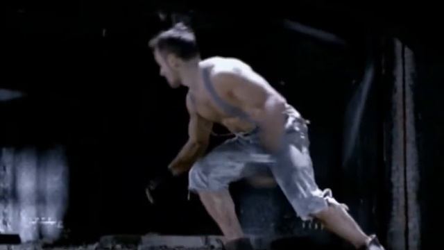 Alizee A Contre Courant