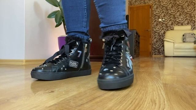 Karl Lagerfeld Skool Jewel Badge Hi / Black Lthr w/Silver | Unboxing, Close Up Look & On Feet Revie смотреть онлайн