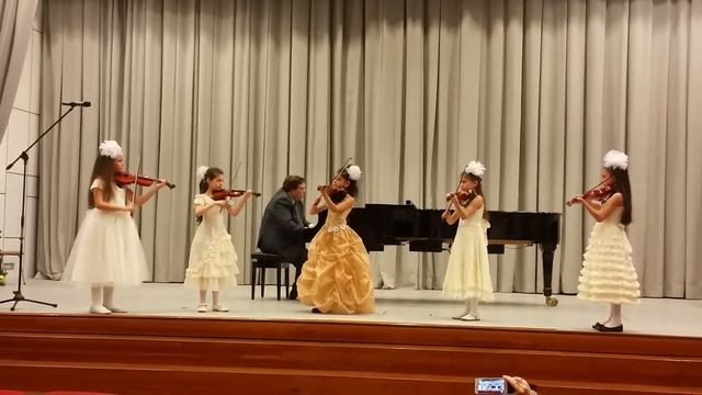 Менуэт. Рамо. смотреть онлайн
