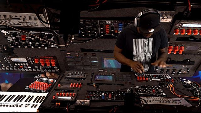 Creating Synthesizer Leads // For Melodic Techno смотреть онлайн