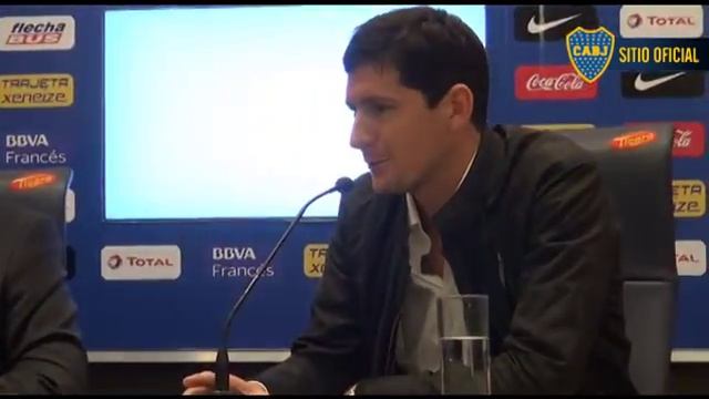 Presentación de Acosta y Burdisso смотреть онлайн